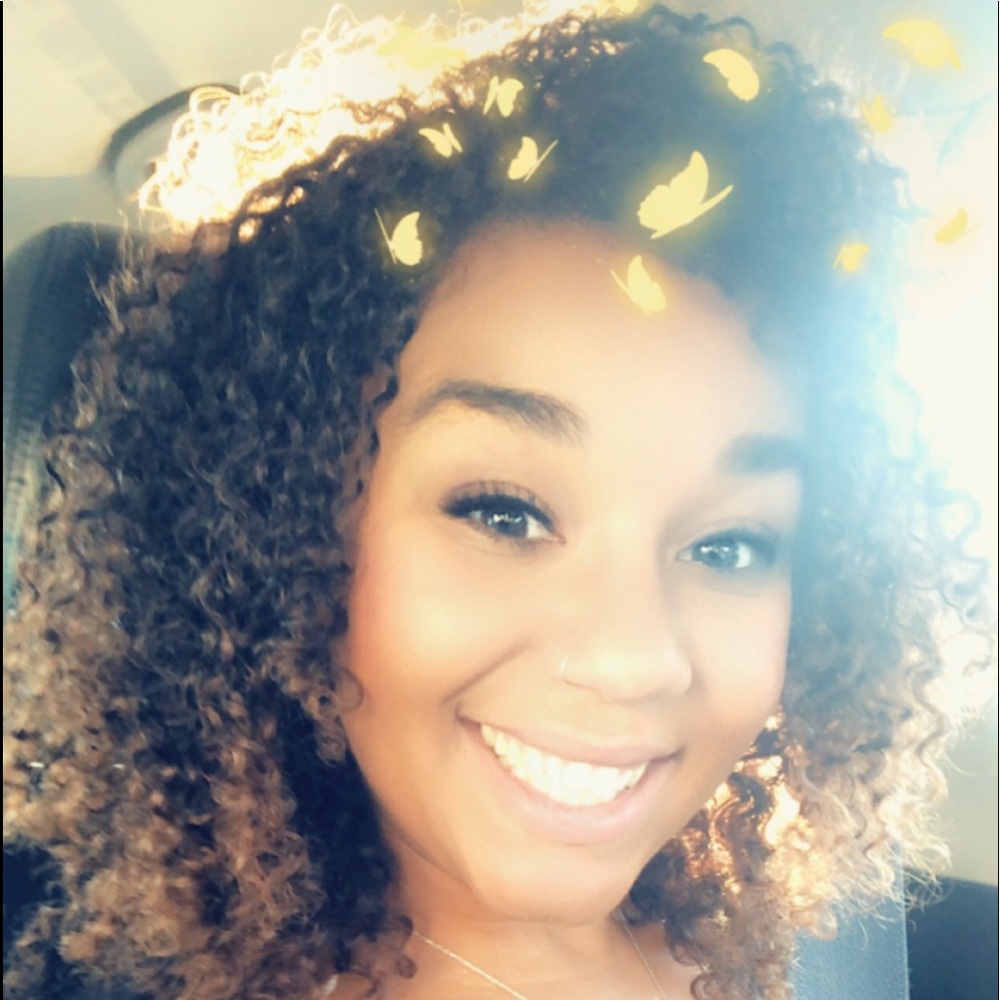 Meet your Posher, Mesha